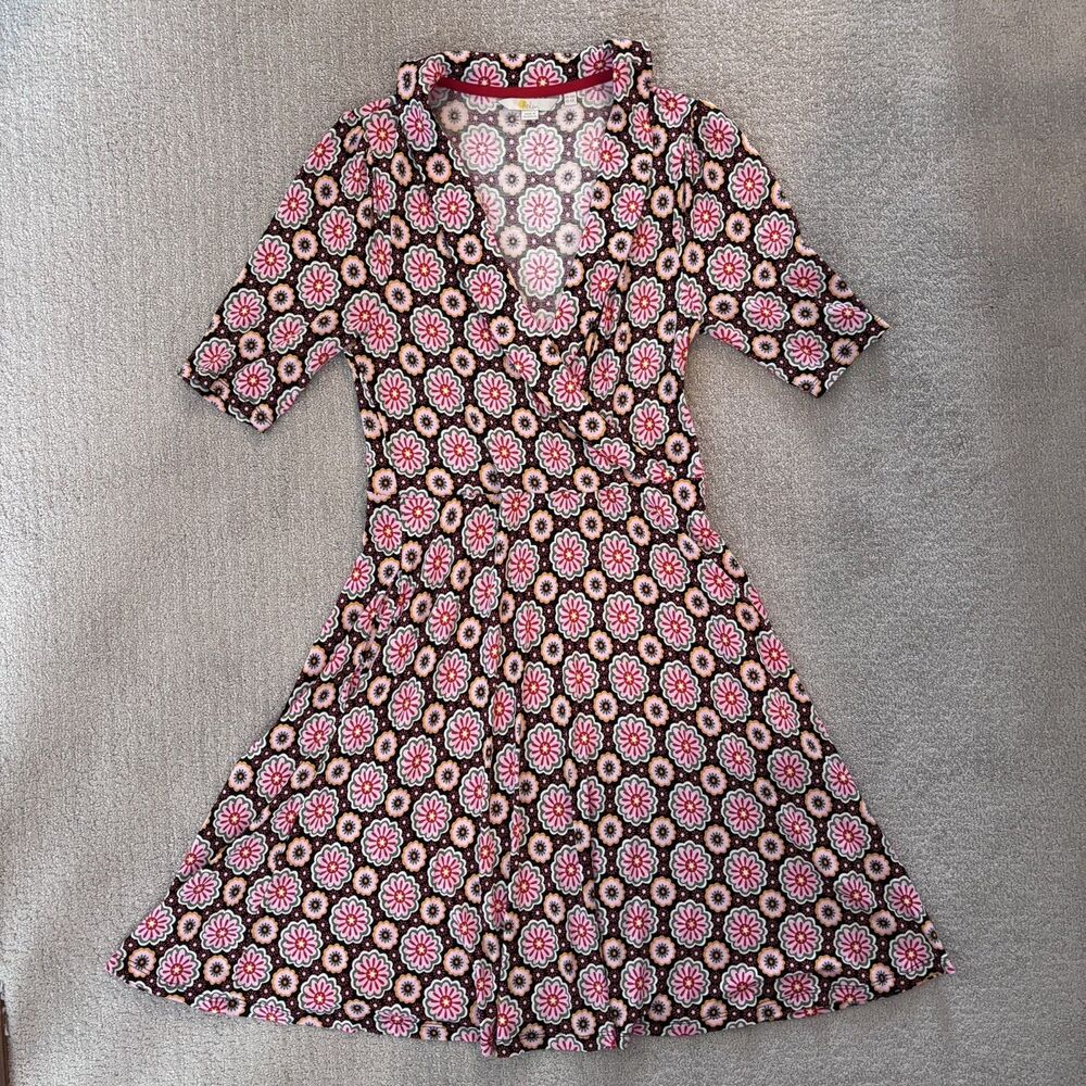 Boden Fixed Wrap Jersey Dress Opulent Daisy Floral Sz 6R Classic Retro Geometric